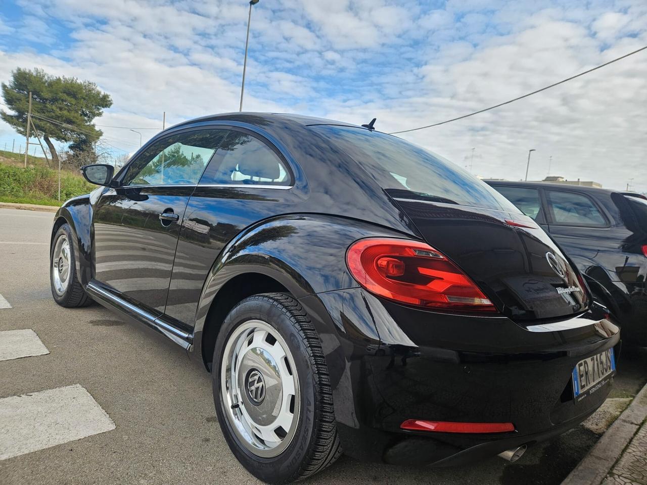 Volkswagen Maggiolino 1.6TDI 105cv 77kw Design