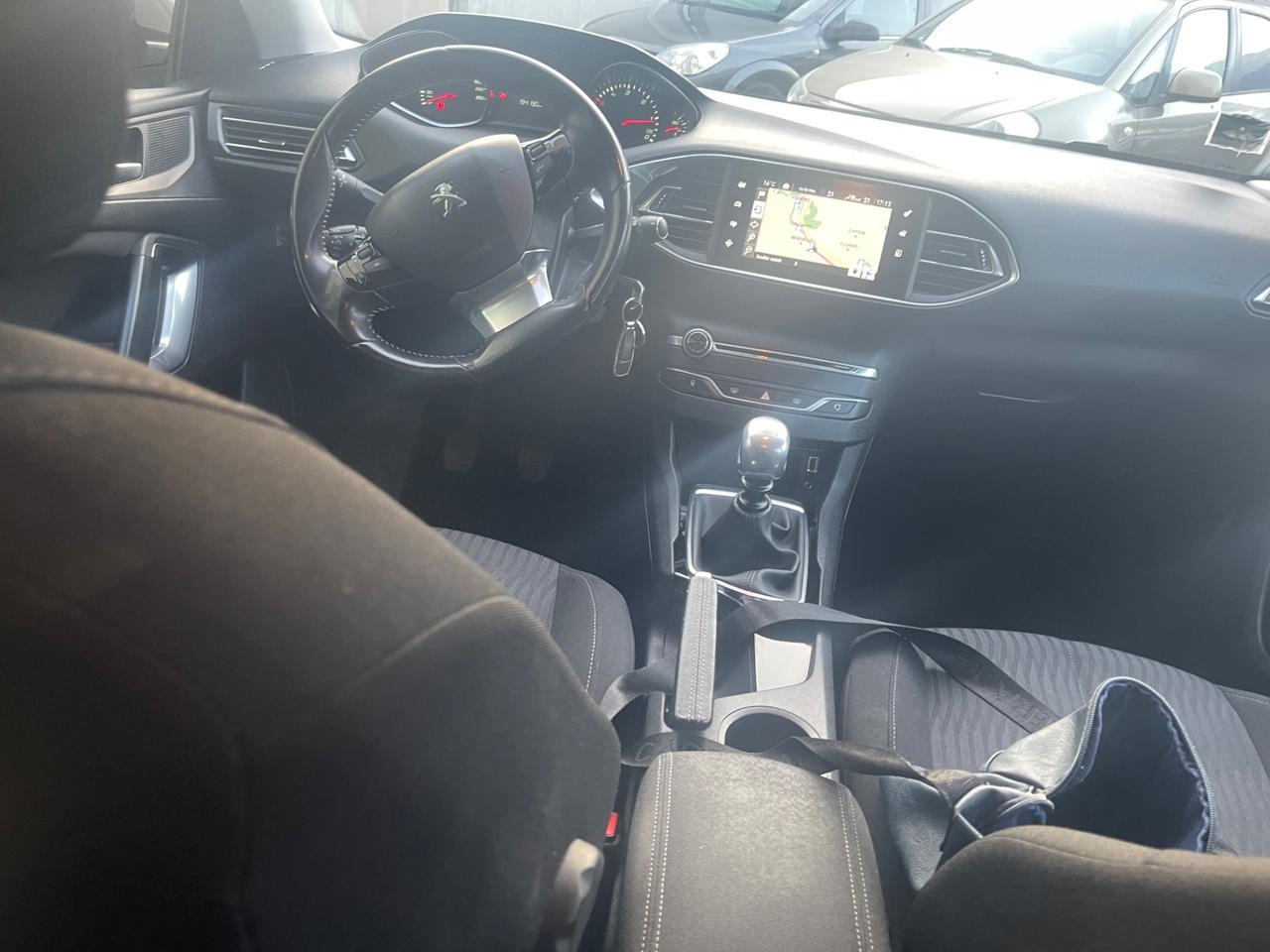 Peugeot 308 BlueHDi 100 S&S SW Business