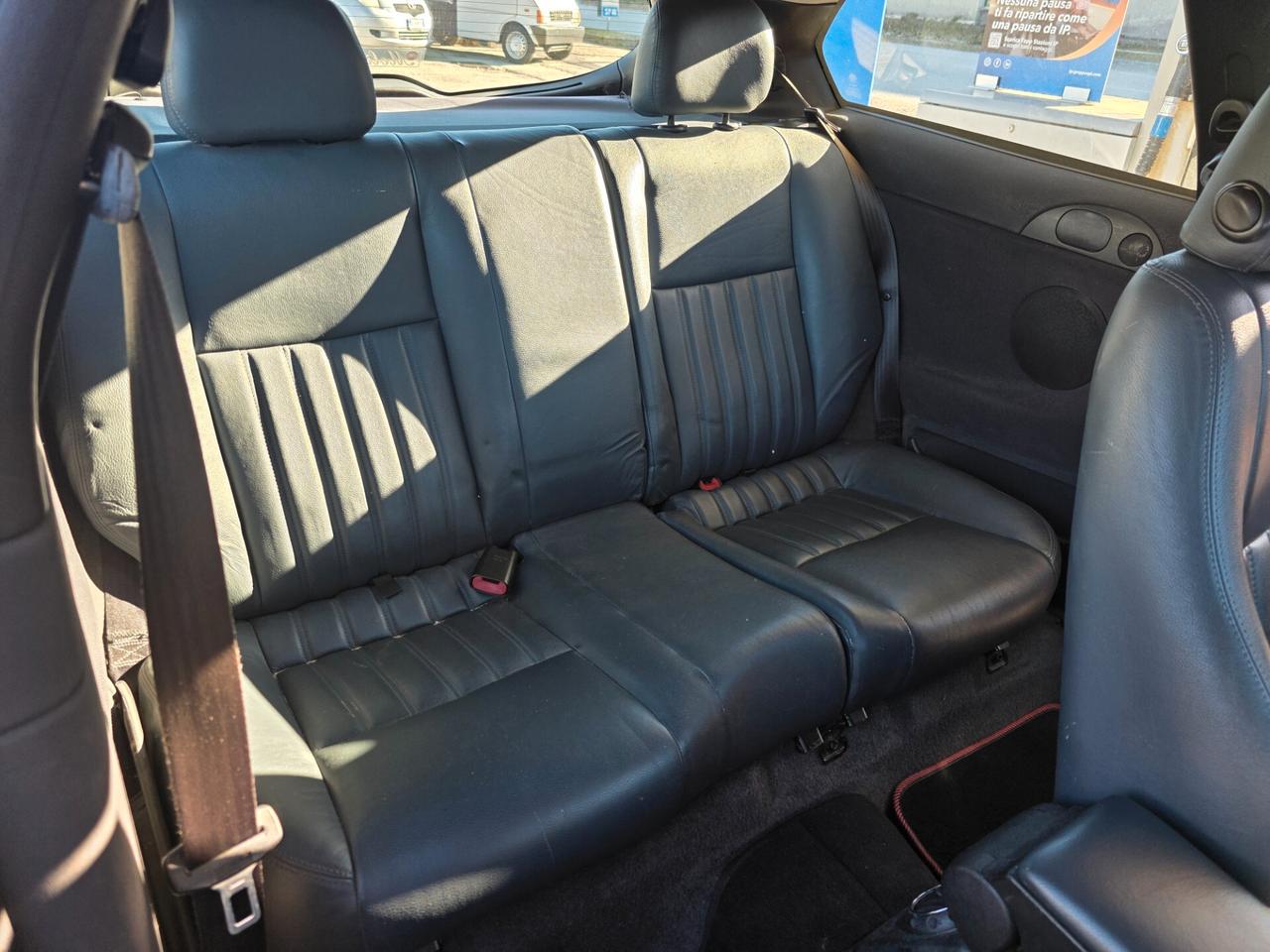 Alfa Romeo 147 1.9 JTD (115 CV) cat 3p. Distinctive