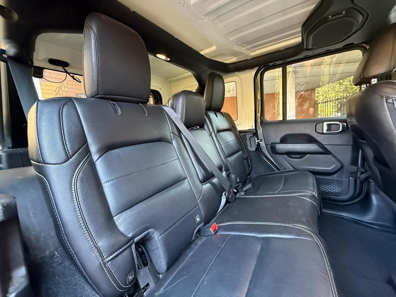 Jeep Wrangler Unlimited 2.2 Mjt II Sahara