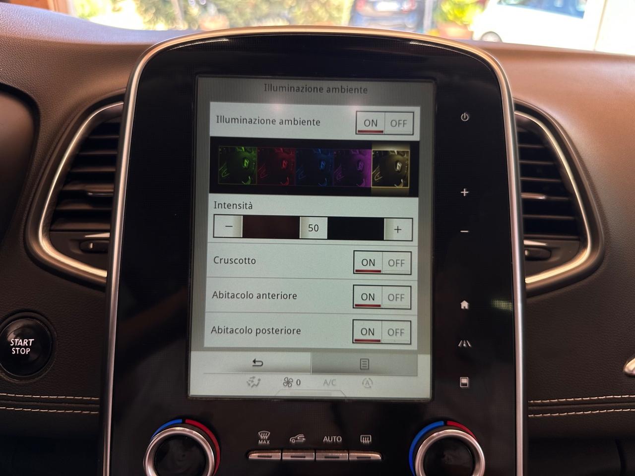 Renault Scenic dCi 130 CV Energy Bose - FULL - GARANZIA