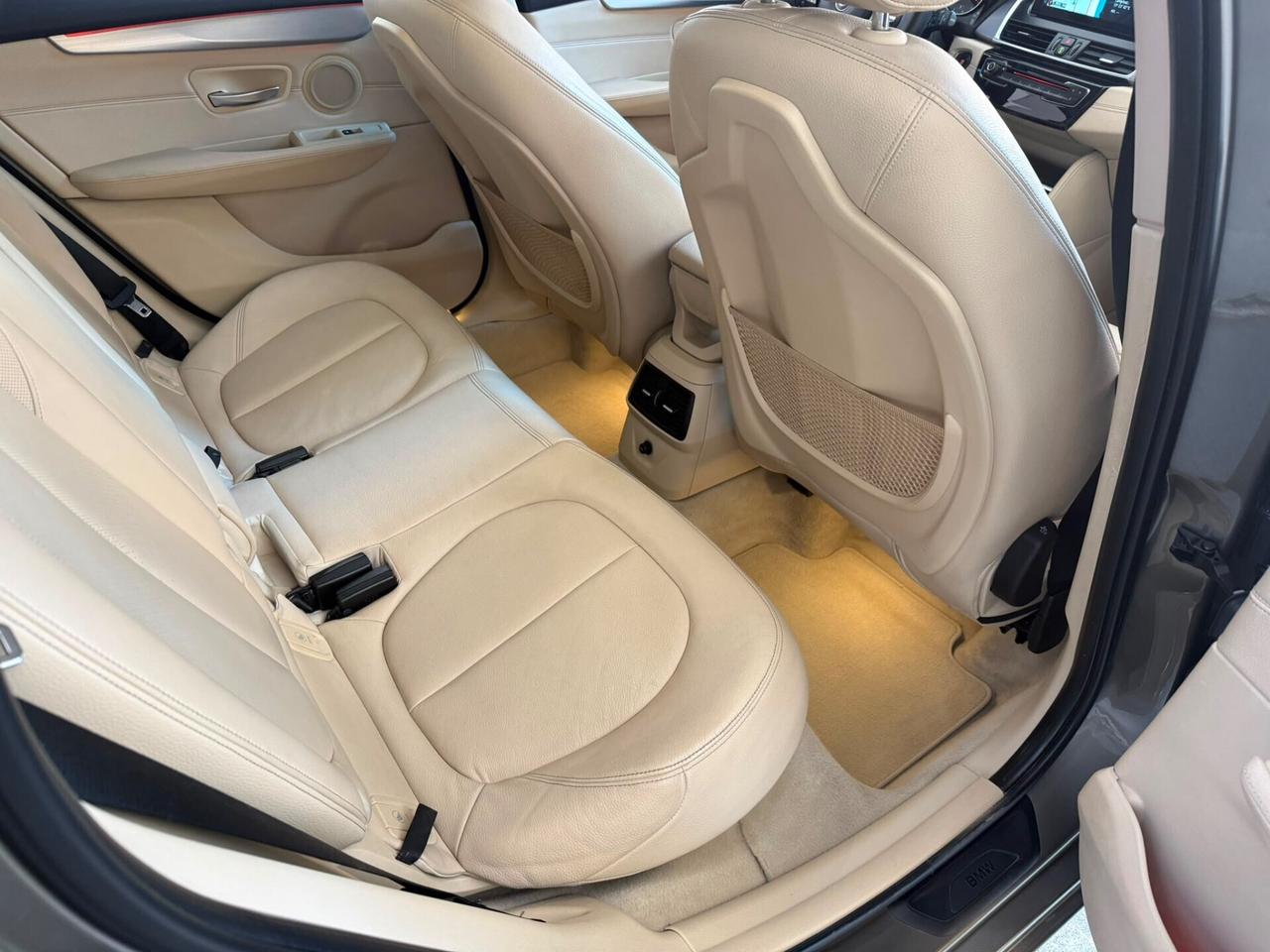 Bmw 2er Active Tourer 218d Luxury