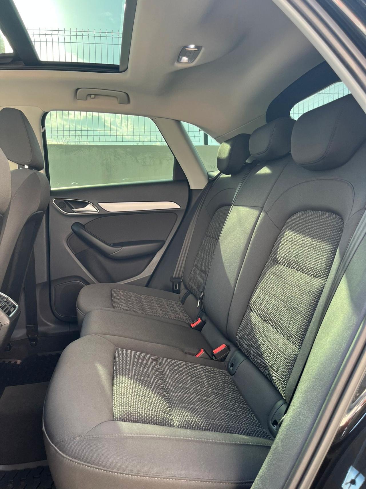 Audi Q3 2.0 TDI 150 CV quattro S tronic line Edition