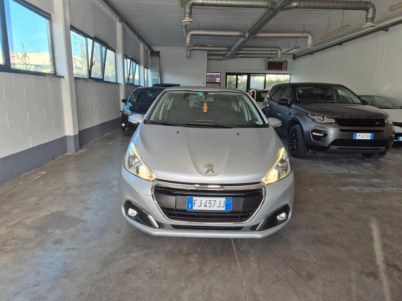 Peugeot 208 PureTech 82 5p. GPL Allure