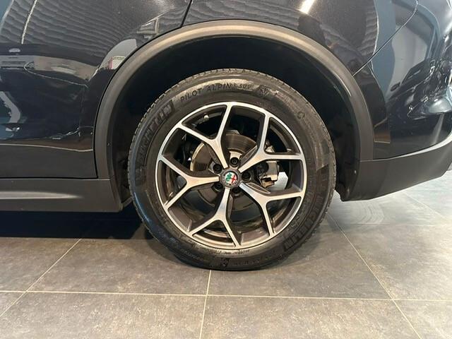 Alfa Romeo Stelvio 2.2 Turbodiesel 180 CV AT8 RWD Super