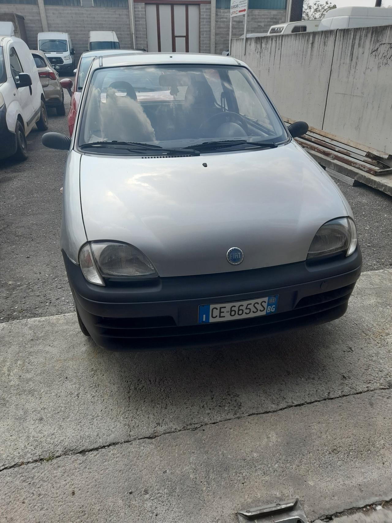 Fiat Seicento 1.1i cat Brush
