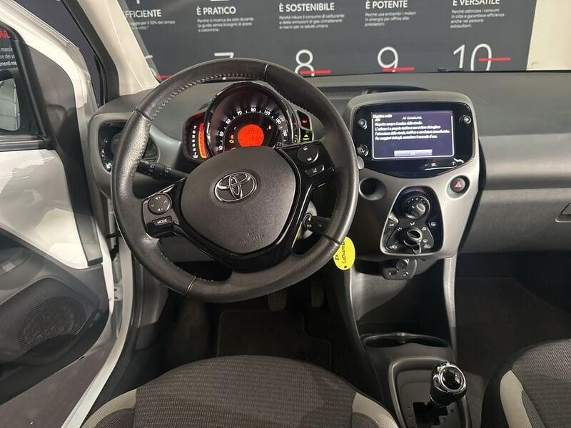 Toyota Aygo Connect 1.0 VVT-i 72 CV 5 porte x-play MMT