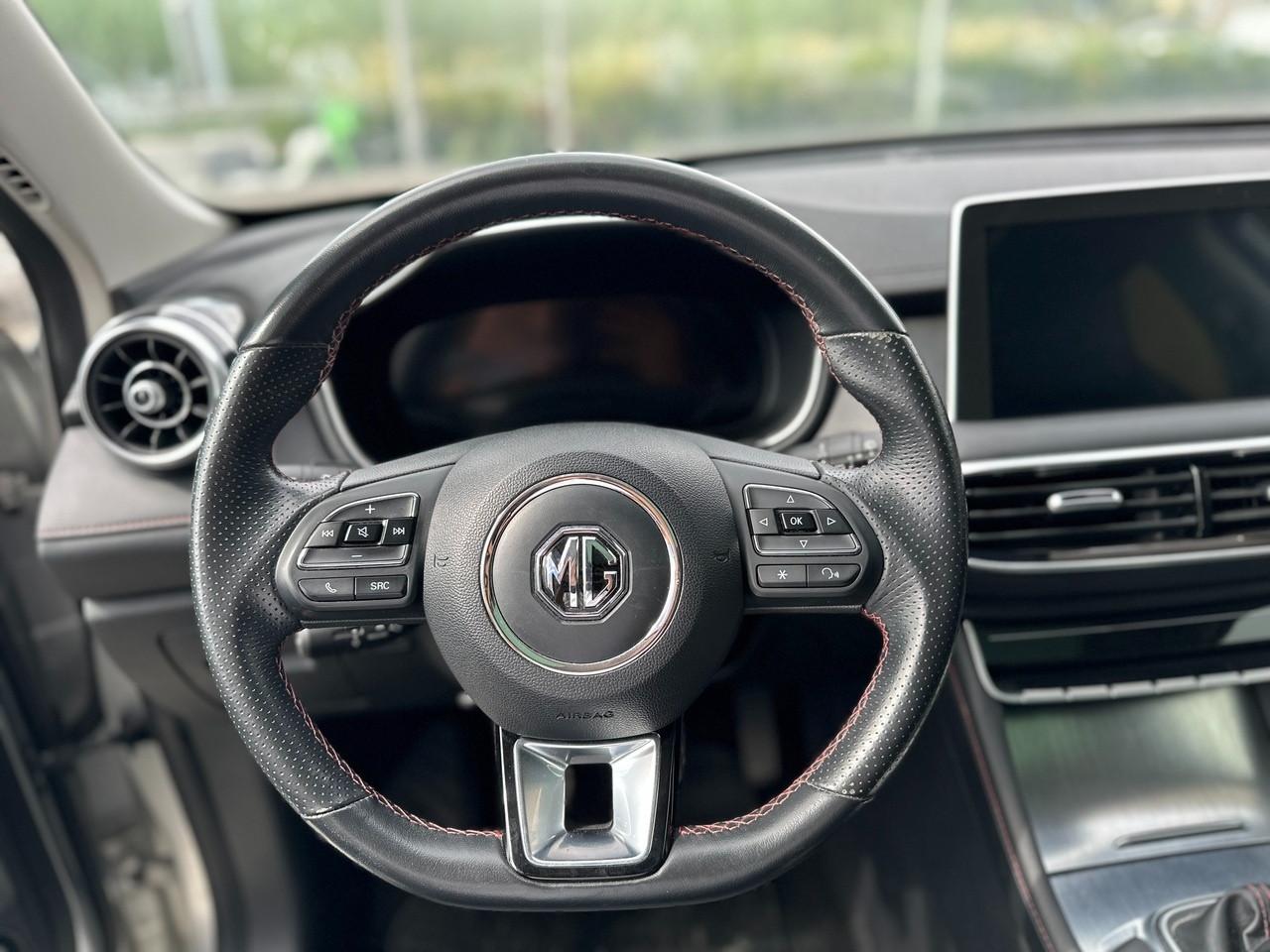 MG HS I - HS 1.5 t Luxury auto