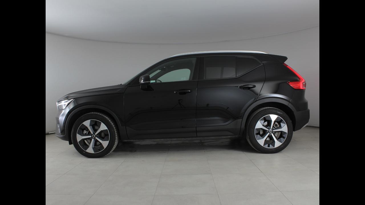 VOLVO XC40 2023 - XC40 2.0 b3 Core auto