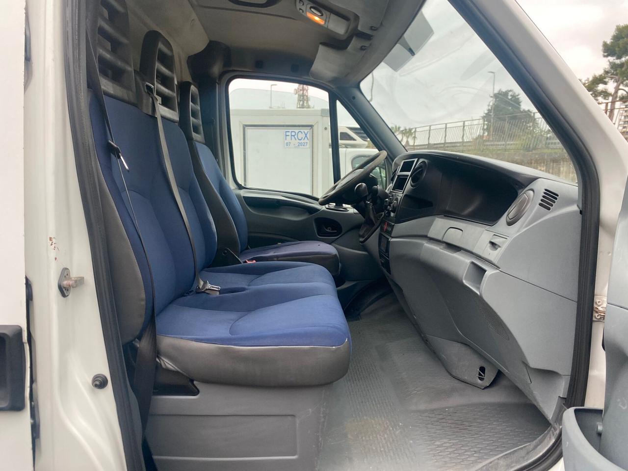 Iveco Daily 2.3 MJ Isotermico con Gruppo Frigo Thermo King – Motore Revisionato