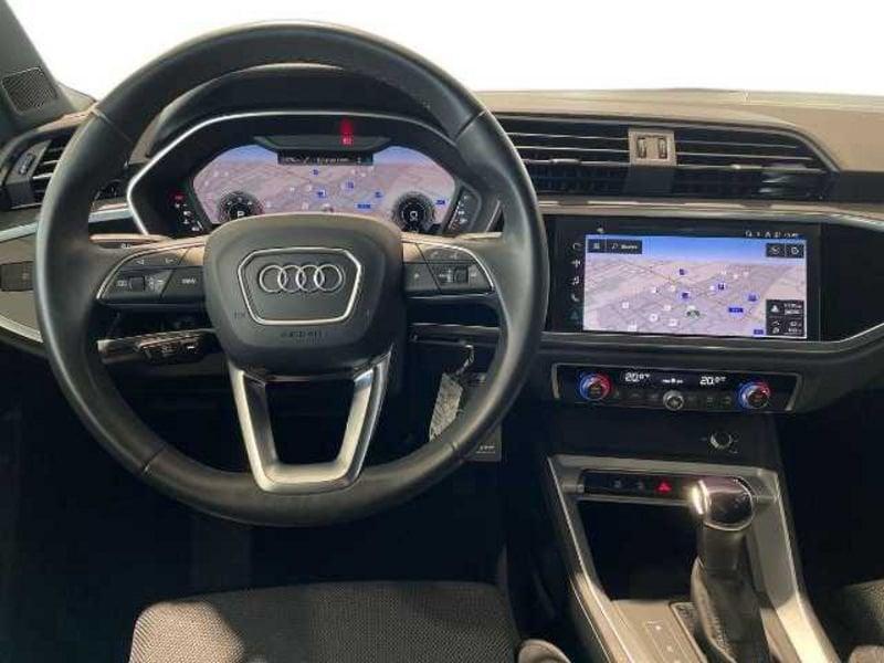 Audi Q3 II 2018 35 2.0 tdi Identity Black s-tronic