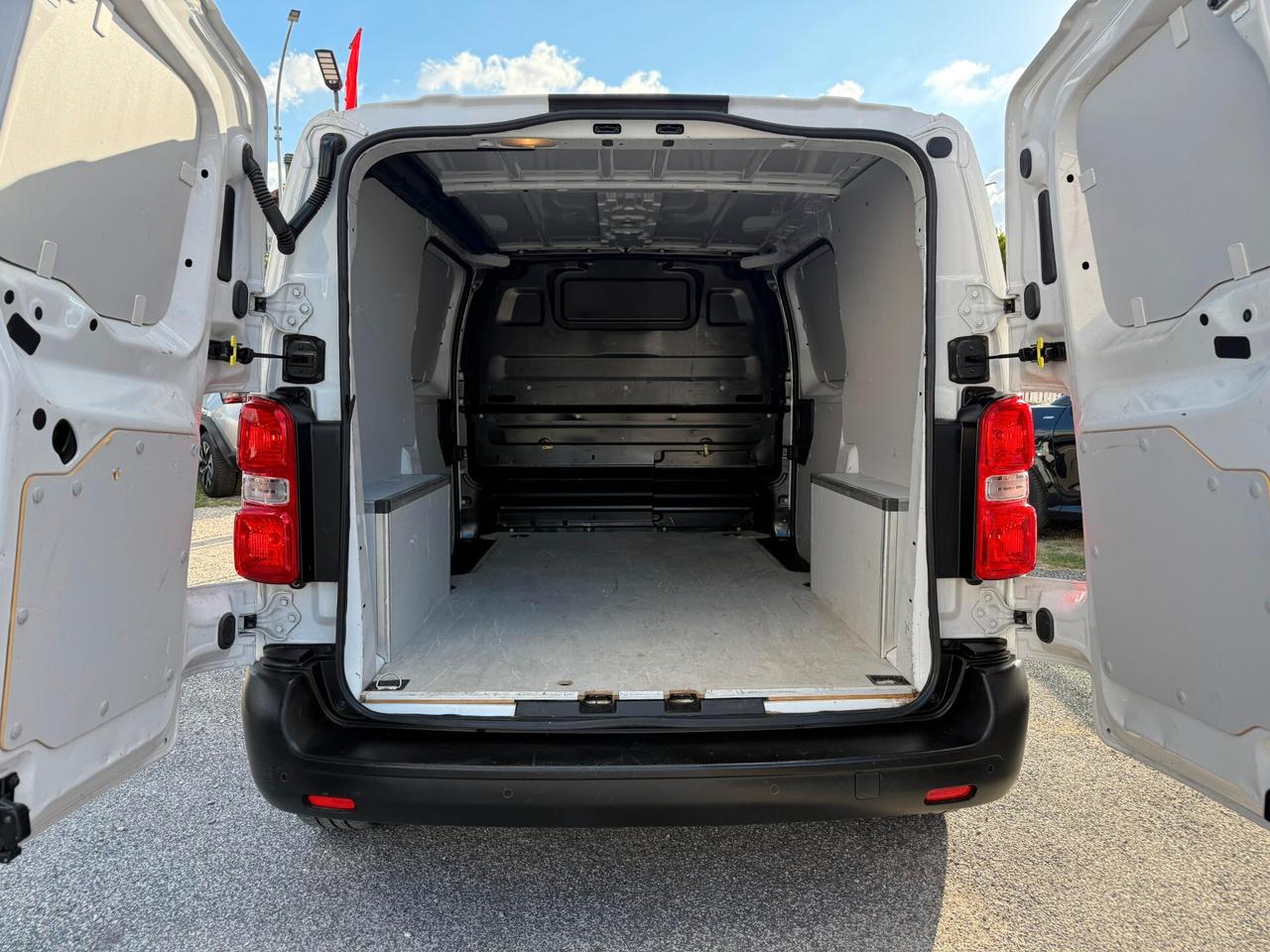 OPEL VIVARO 120cv *DOPPIA PORTA LATERALE*