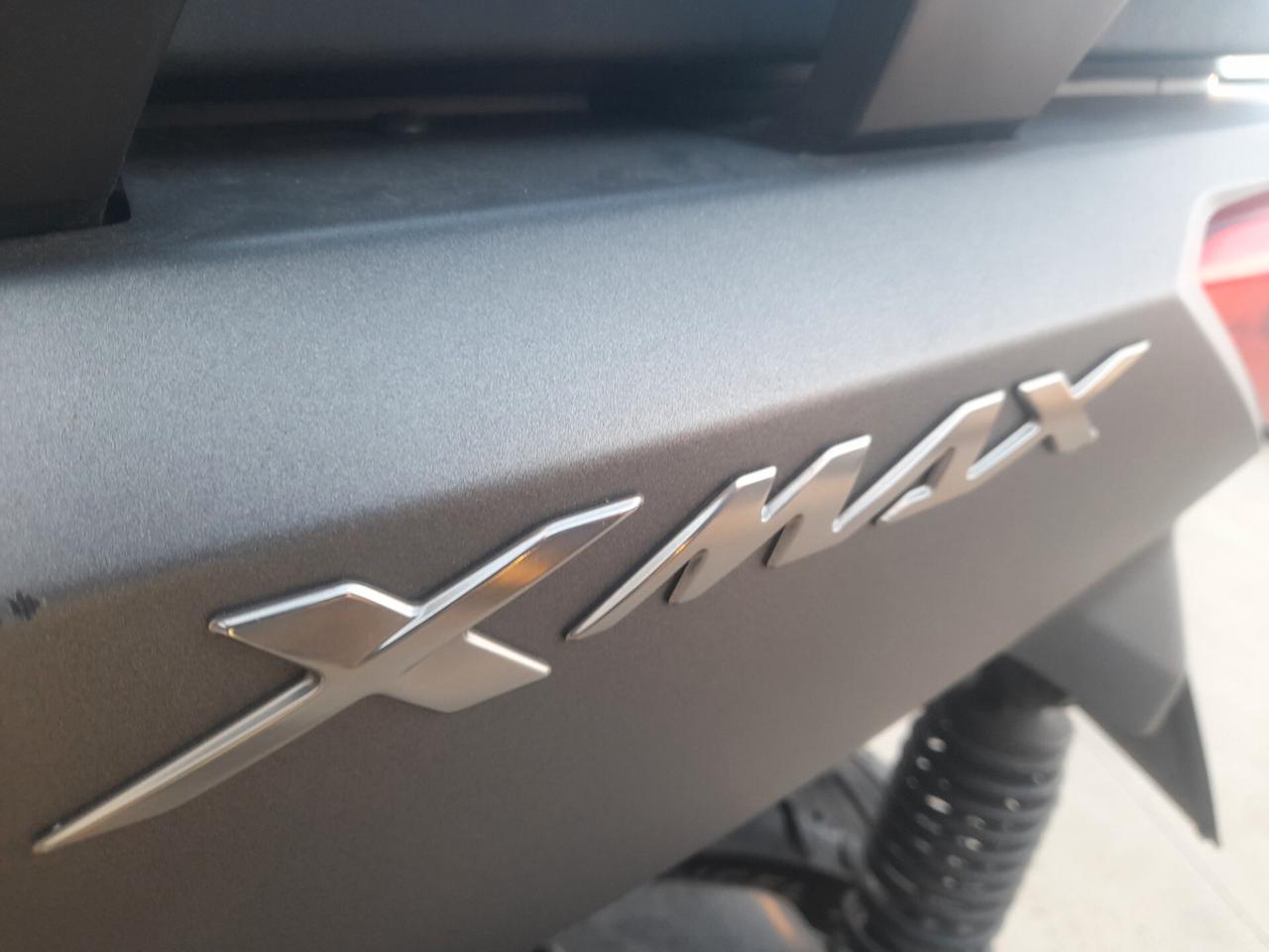 Yamaha X-Max 250