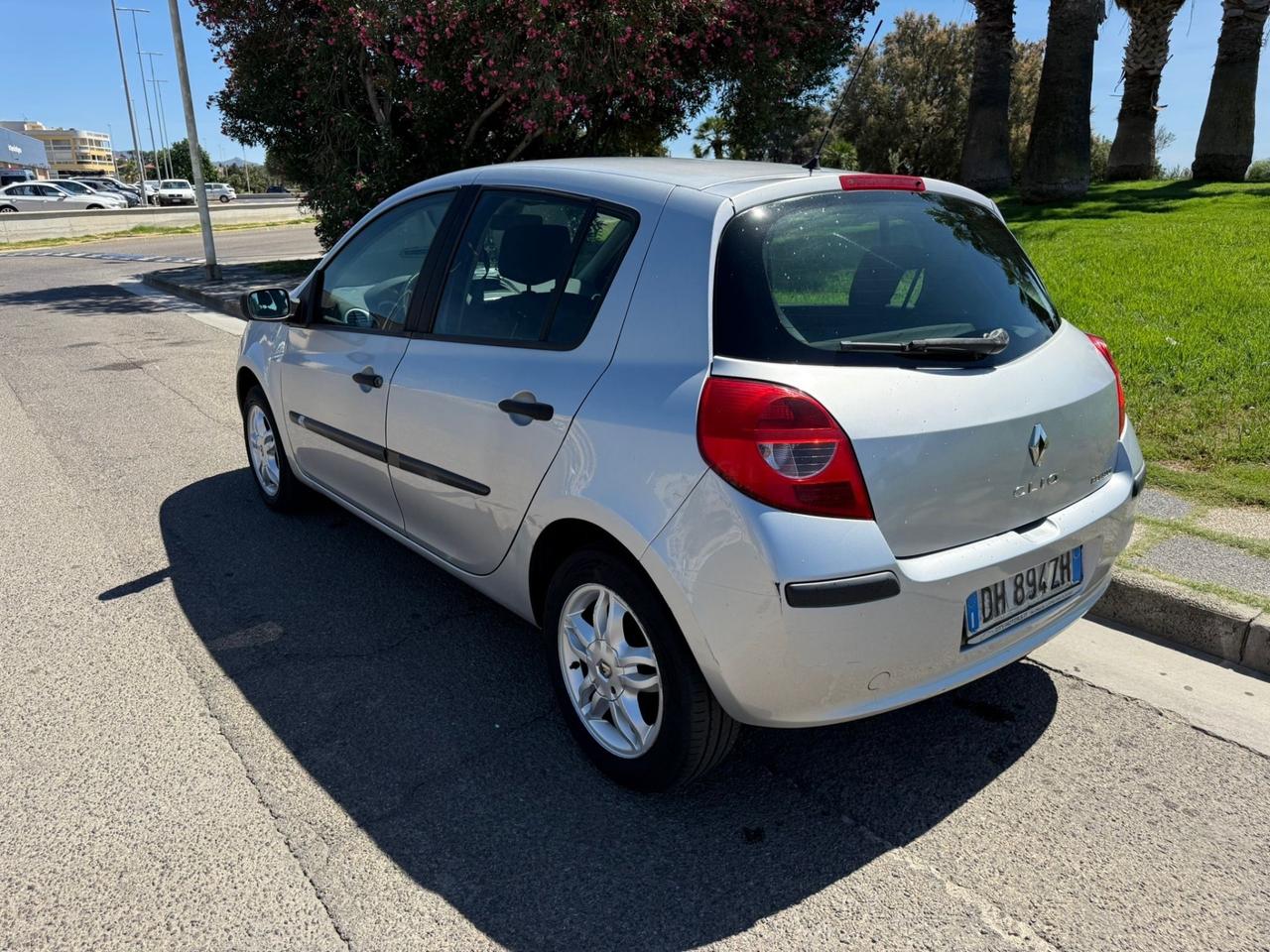 Renault Clio 1.5 Diesel 5 porte -Neopatentati