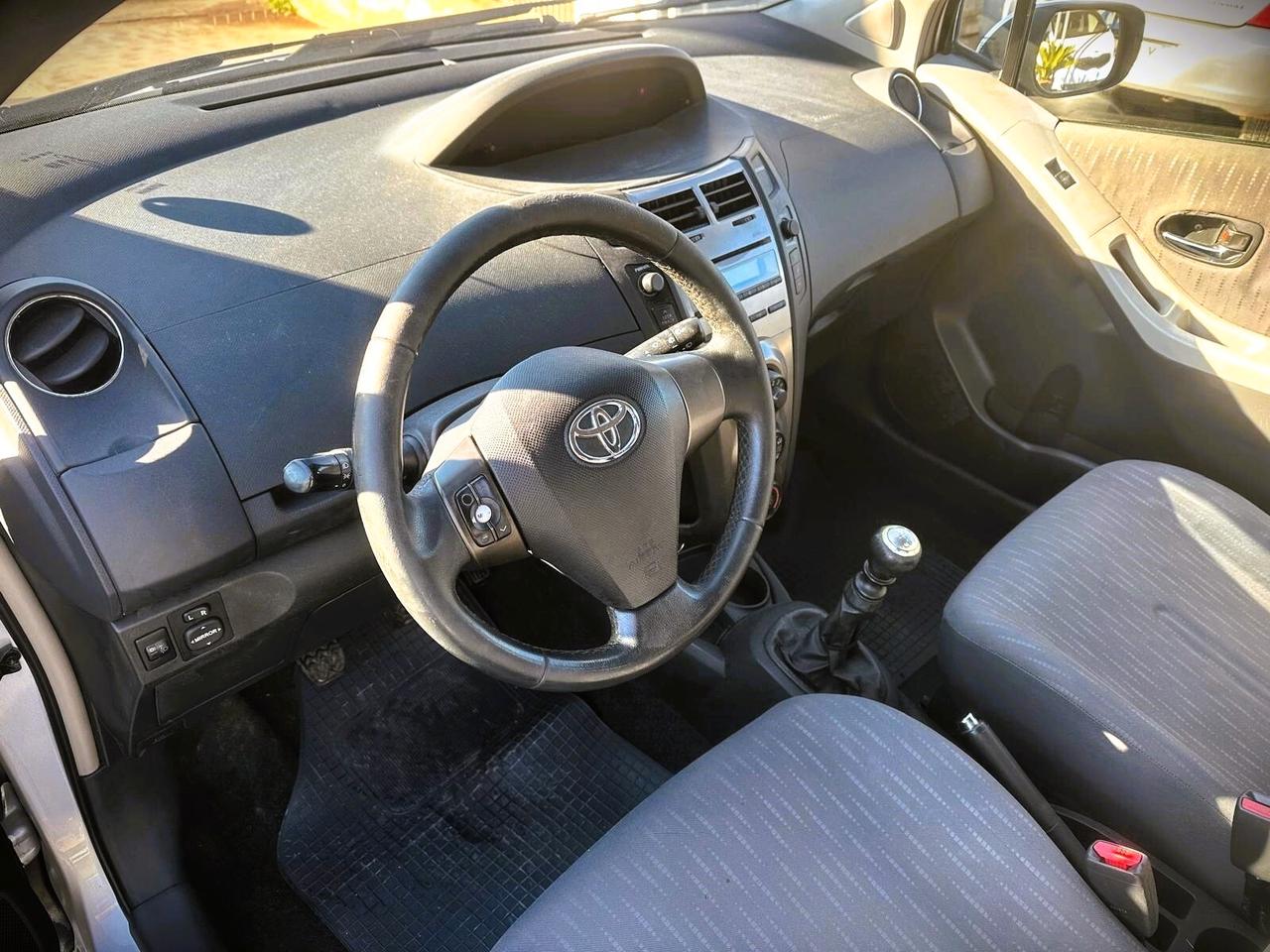 Toyota Yaris 1.4 D-4D 5 porte Sol