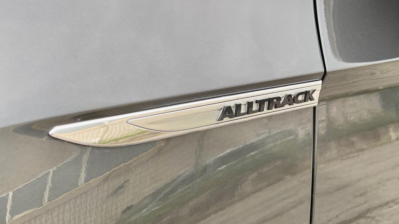 VOLKSWAGEN PASSAT VARIANT 2.0 ALLTRACK 4 MOTION DSG EXECUTIVE BMT 190CV - TETTO, PELLE, VIRTUAL COCKPIT