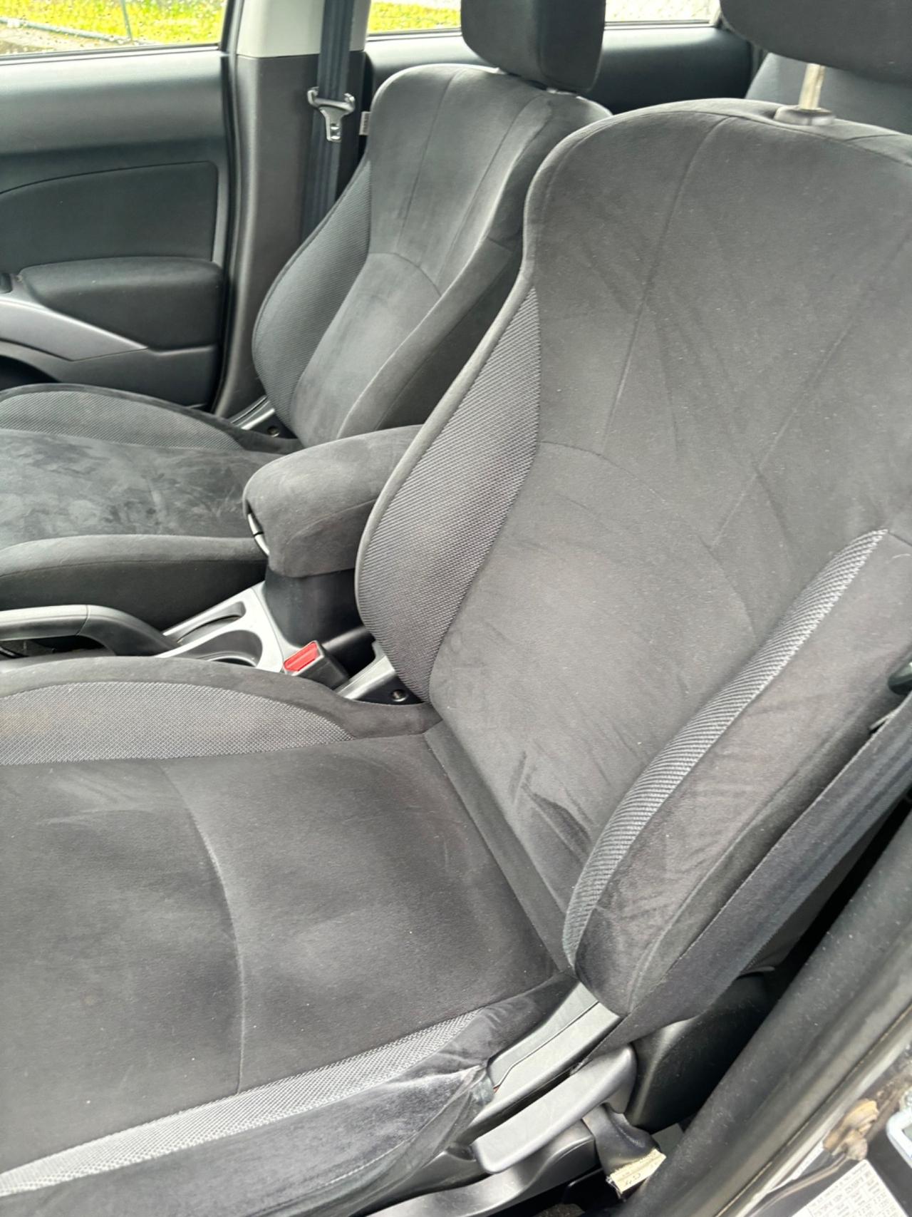 Mitsubishi Outlander 2.0 DI-D Intense DPF