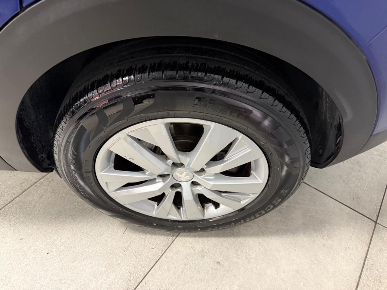 Peugeot 3008 BlueHDi 130 S&S EAT8 Allure