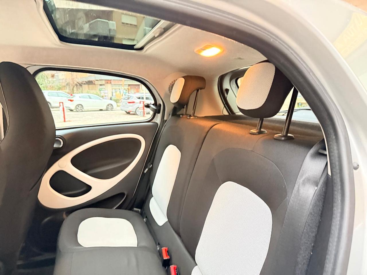 Smart ForFour 70 1.0 Passion 01/2016