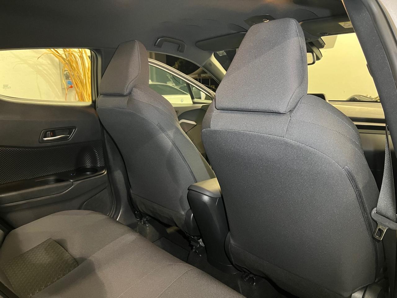 Toyota C-HR 1.8 Hybrid E-CVT Business