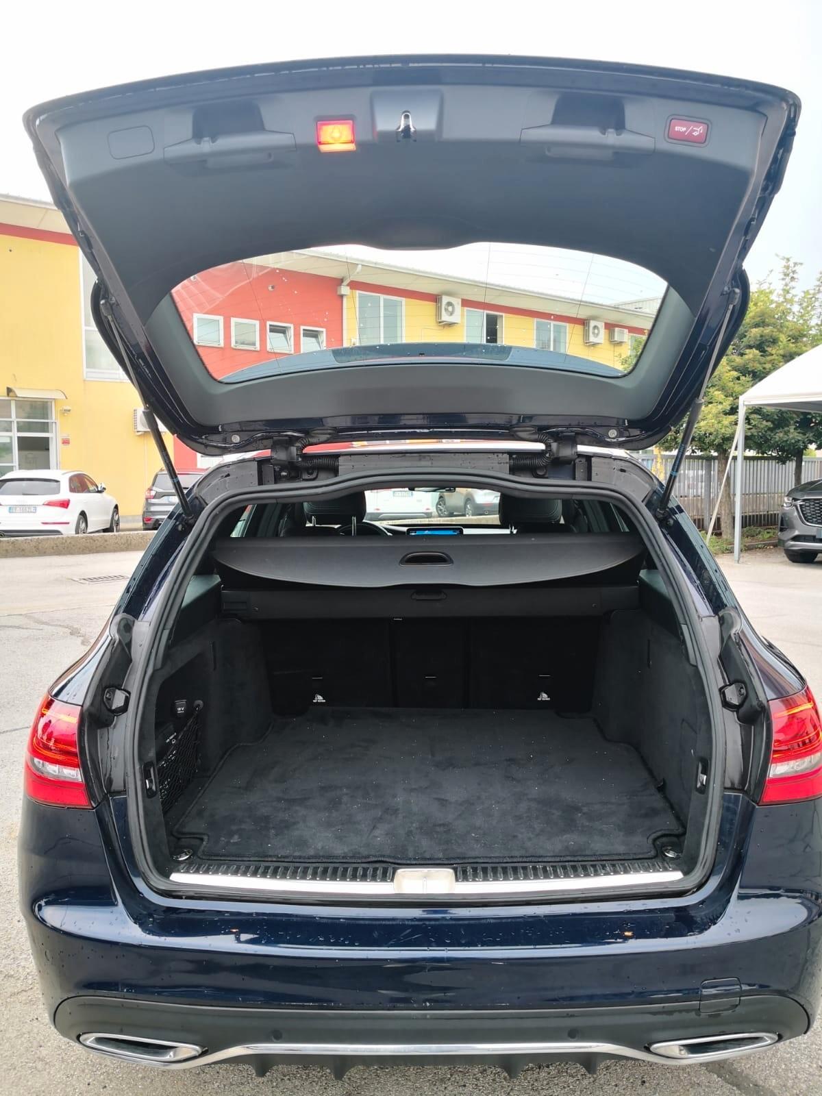 Mercedes-benz C 220 d S.W. 4Matic Auto Premium AMG ***TENUTA BENISSIMO***UNIPROPRIETARIO***