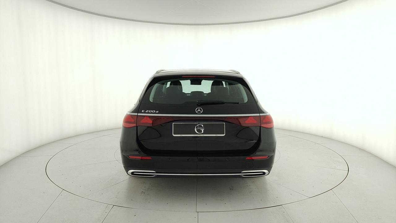 Mercedes-Benz E SW 200 d Advanced auto