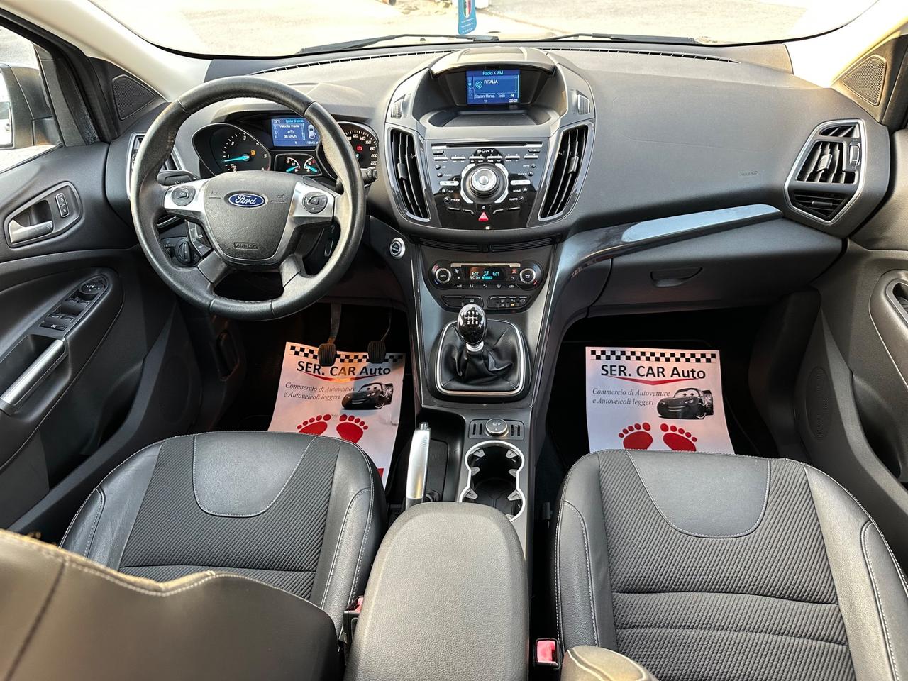 Ford Kuga 2014 2.0 TDCI 140 CV 4WD Titanium DA VETRINA