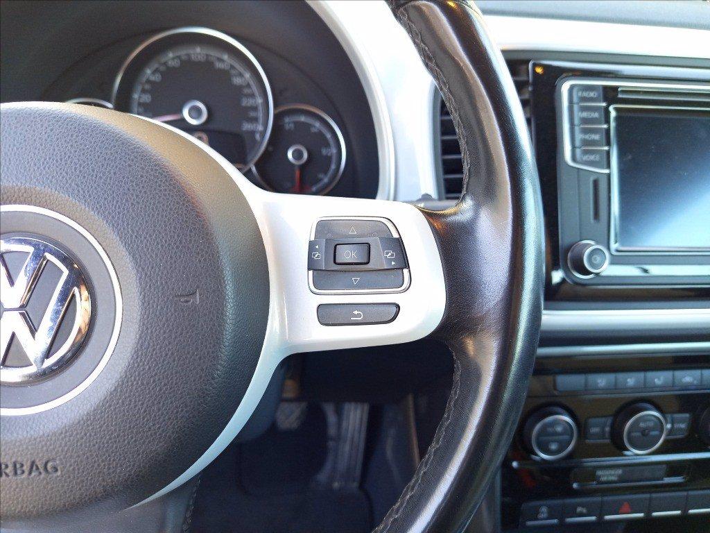 VOLKSWAGEN Maggiolino Cabrio 2.0 tdi Design 110cv del 2017