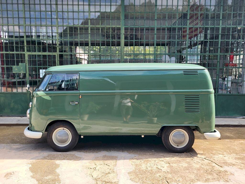 Volkswagen T1 Panel Split Window – 1964