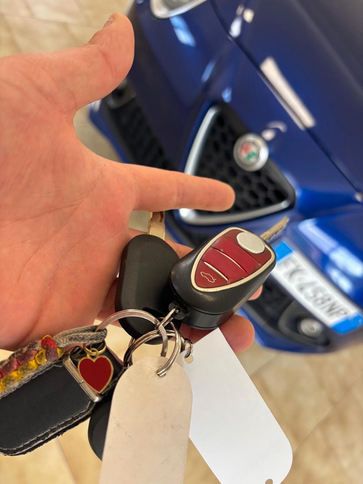 ALFA ROMEO MITO ANNO 2017 DS 1.3 ADATTA NEOPATENTATI KM 139 MILA