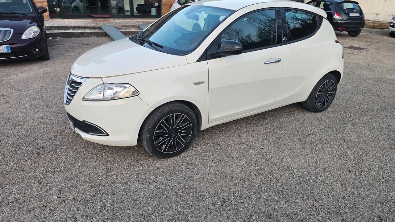 Lancia Ypsilon 1.2 69 CV 5 porte GPL Ecochic Gold