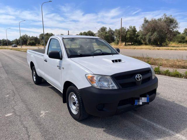 TOYOTA Hilux 2.5 D-4D 4X2 Pick-up 2 POSTI