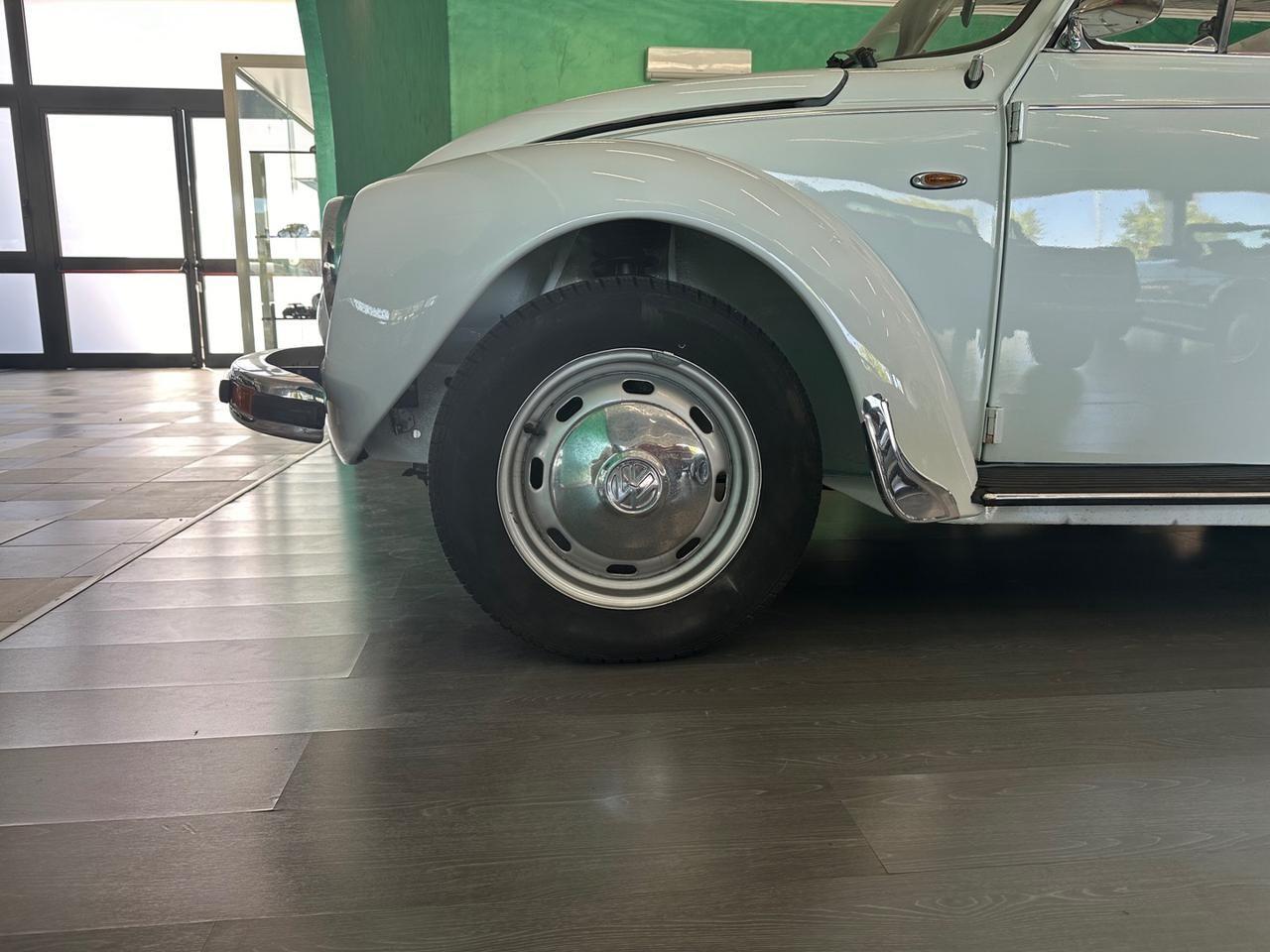 VOLKSWAGEN Maggiolino Cabrio*Completamente restaurata