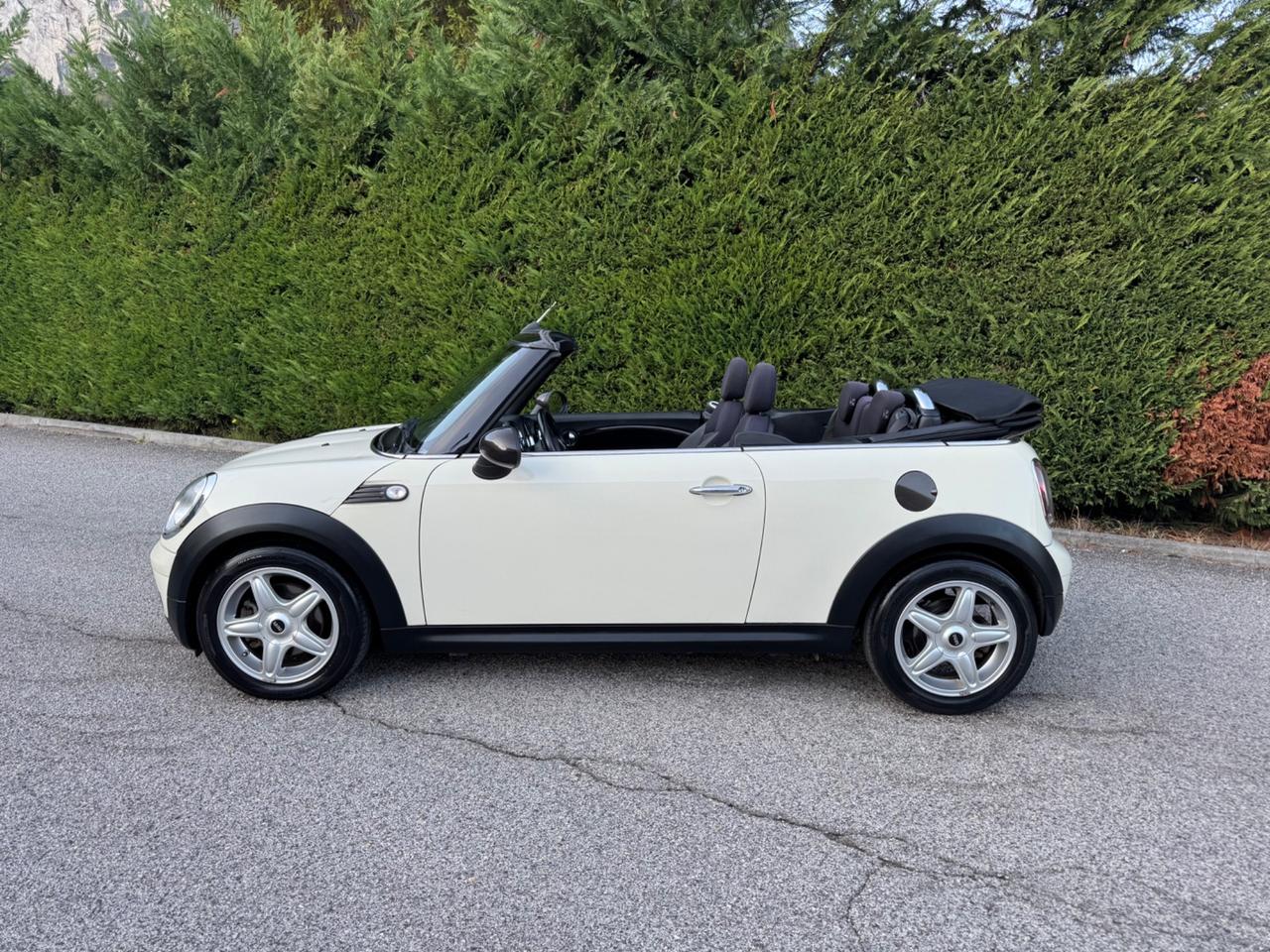 Mini Cooper Cabrio
