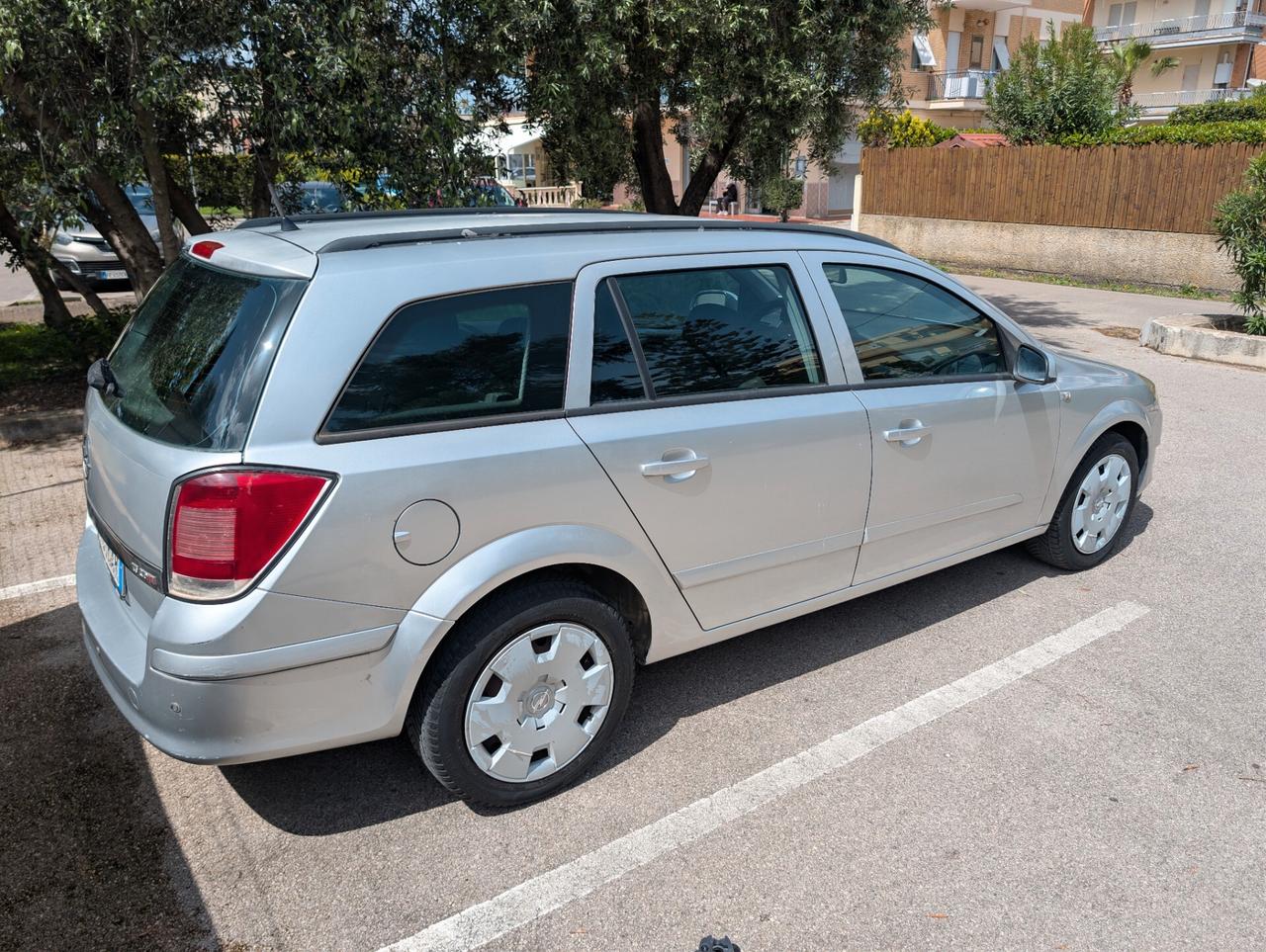 Opel Astra 1.7 CDTI 101CV Station Wagon Club
