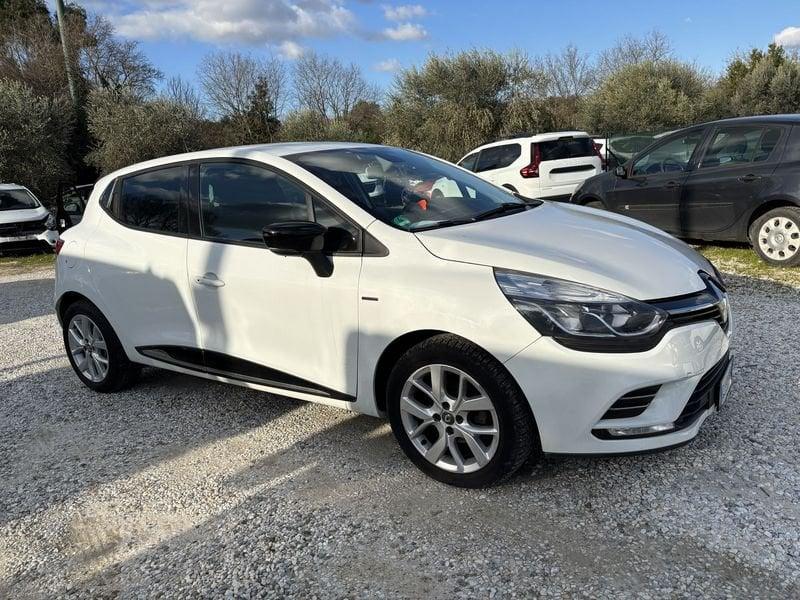 Renault Clio 1.2 75CV 5 porte Intens