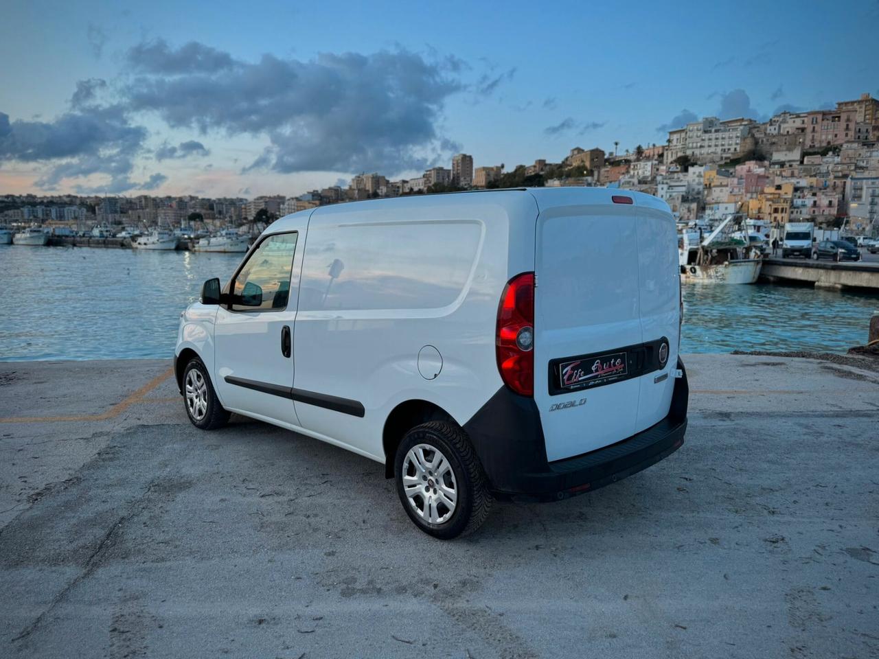 Fiat Doblò Cargo 1.6 Mtj 105cv Lounge 3 Posti