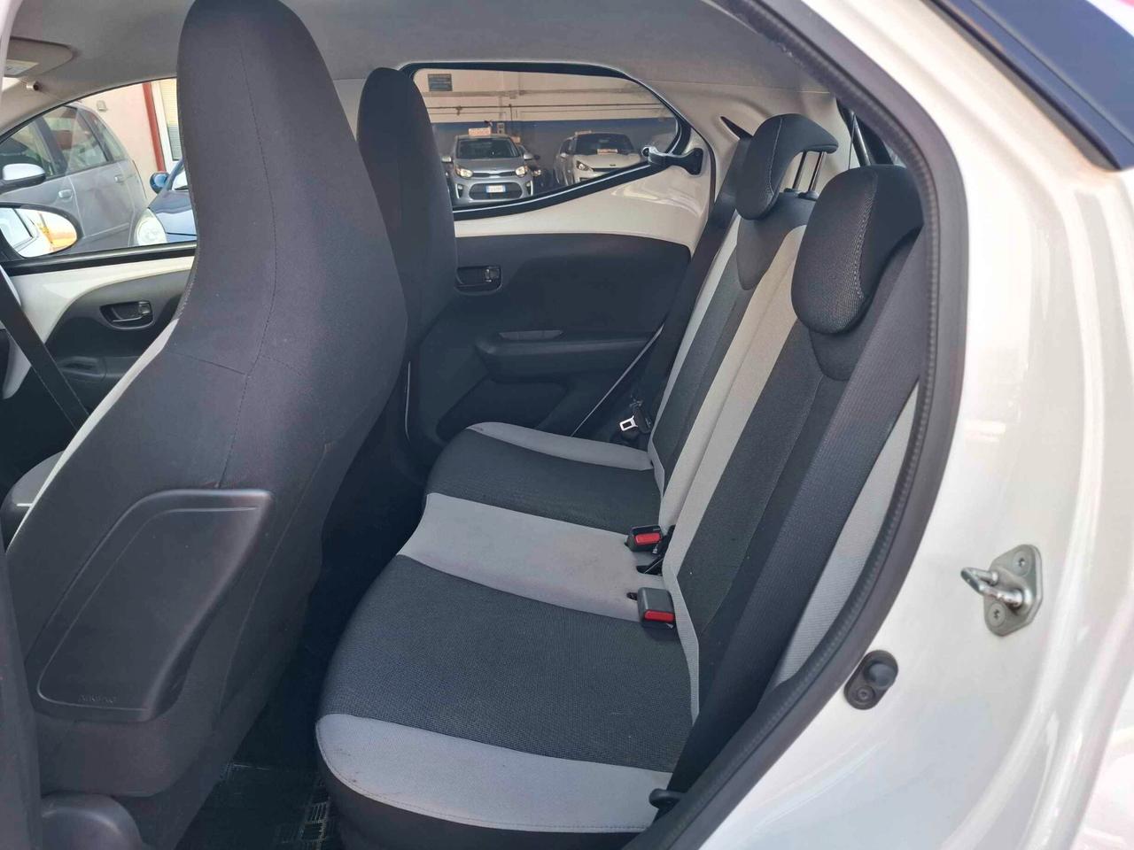 Toyota Aygo 1.0 BENZINA - 2014 AUTOMATICA !!!!!!!!