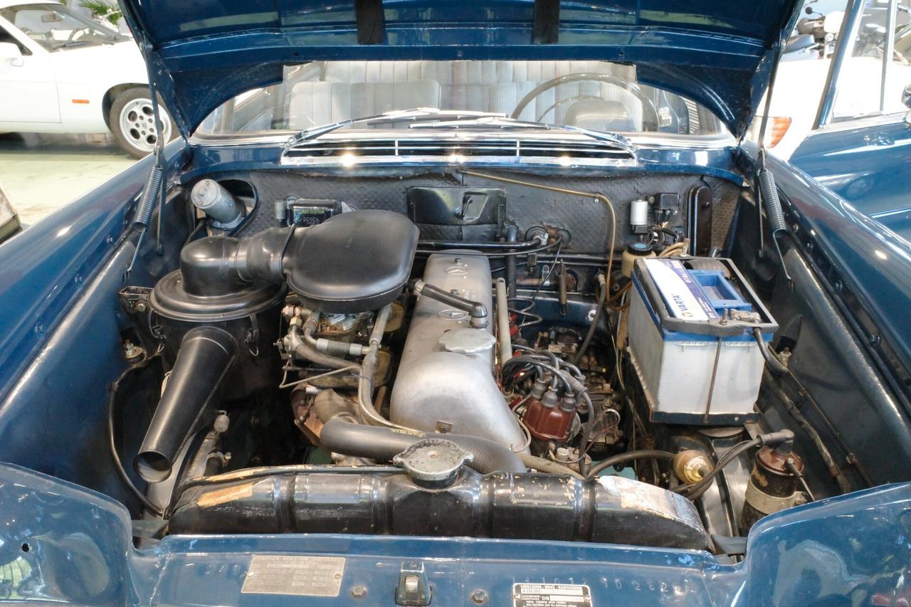 Mercedes-benz 220 220S