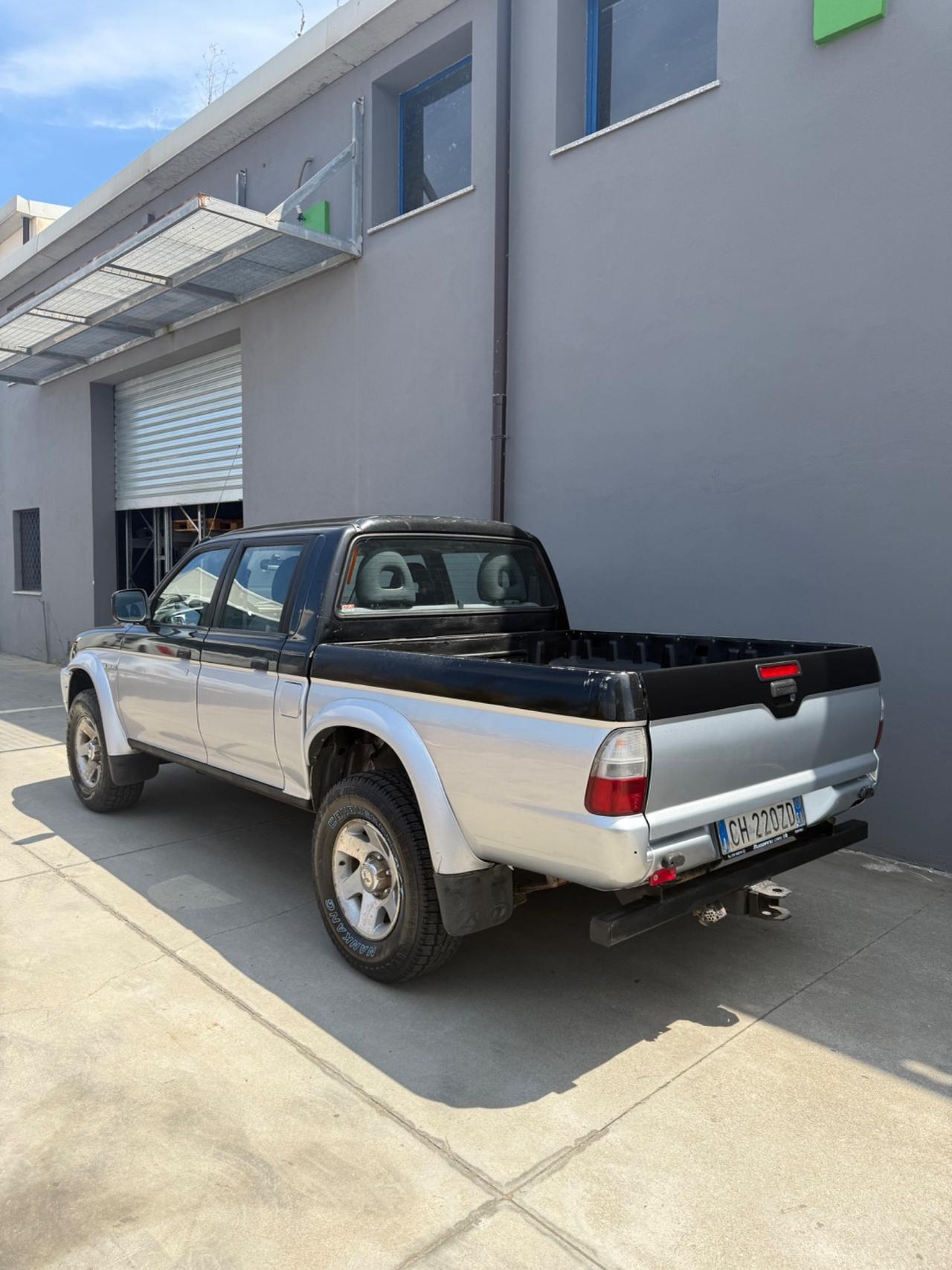 Mitsubishi L200 2.5 TDI 4WD Double Cab Pick-up GLS