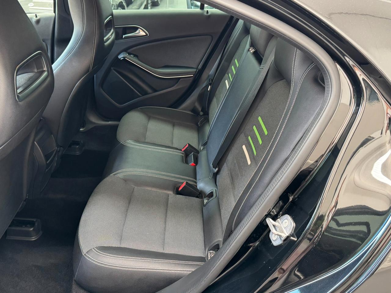 Mercedes-benz A 160 A 160 d Automatic Sport