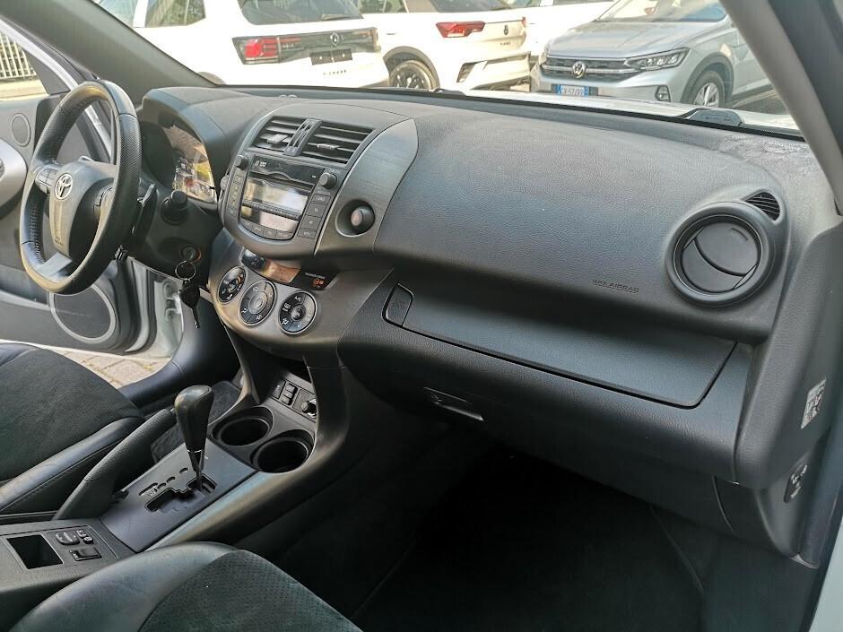 Toyota RAV 4 RAV4 Crossover 2.2 D-4D 150 CV DPF Exclusive