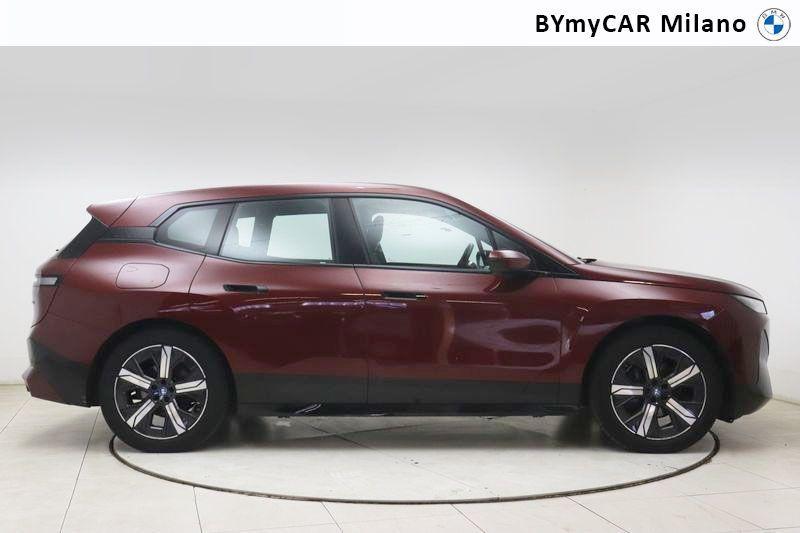 BMW iX 50 pacchetto sportivo xDrive