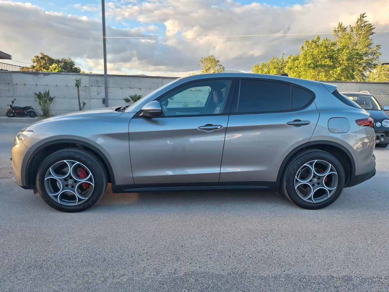 Alfa Romeo Stelvio 210cv diesel Executive Q4 TETTO APRIBILE