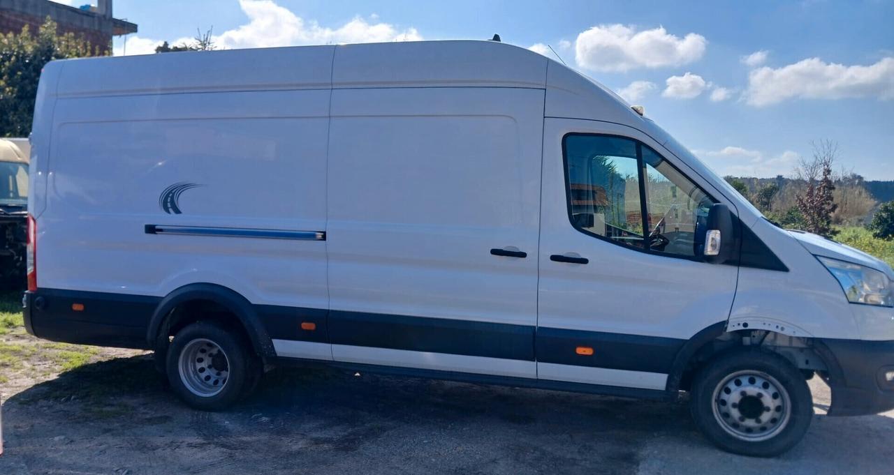 Ford Transit gemellato Superalto