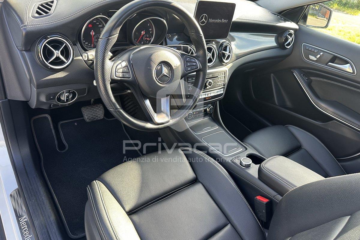 MERCEDES GLA 200 d Automatic 4Matic Premium