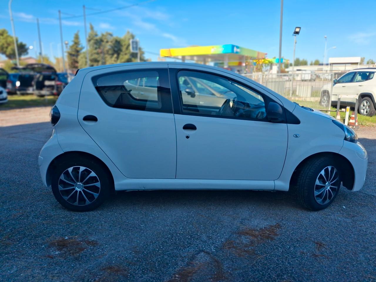 Toyota Aygo 1.0 , 5 porte, Connect, 21000km