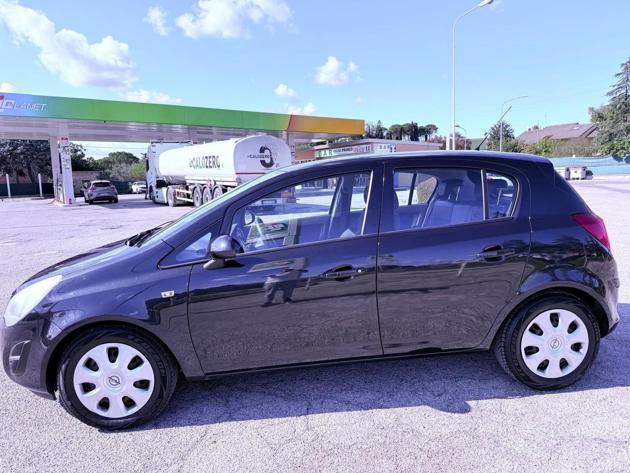 Opel Corsa 1.2 85CV 5 porte GPL-TECH Edition