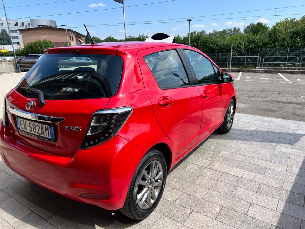 Toyota Yaris 1.0 5 porte Lounge. NEOPATENTATO