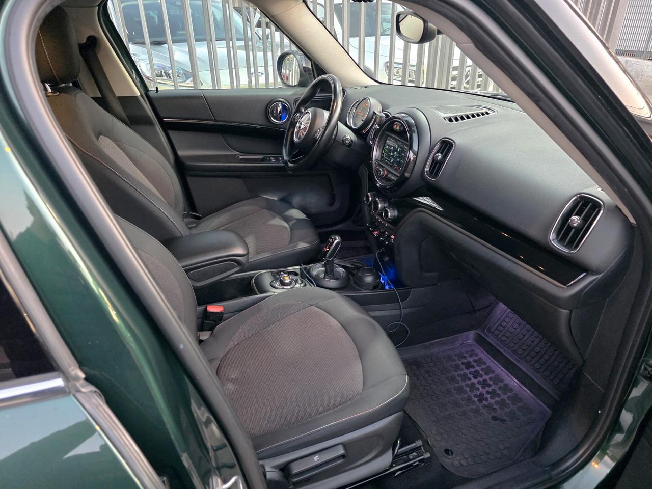 Mini Cooper D Countryman 2.0 Business Edition Automatica